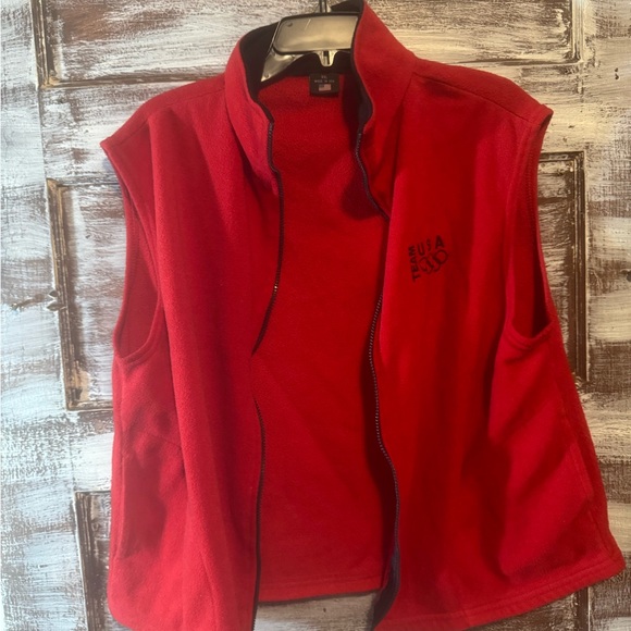 Team USA Men's Red Vest - Picture 1 of 5